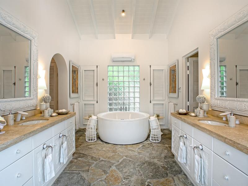 L'Oasis , Terres Basses 