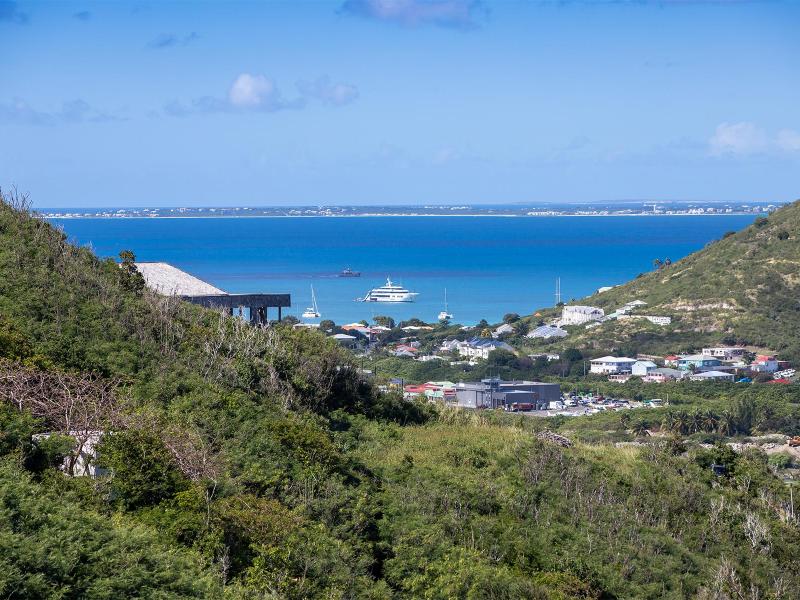 La Casa del Jefe , Orient Bay 