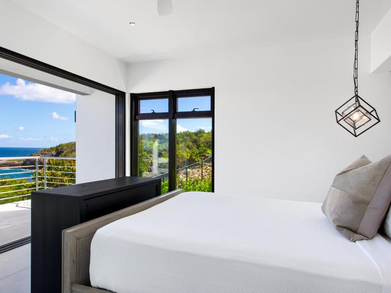 Le Rêve Bleu , Little Bay 