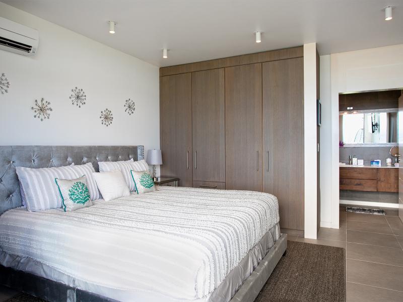 Five Minutes More , Orient Bay 