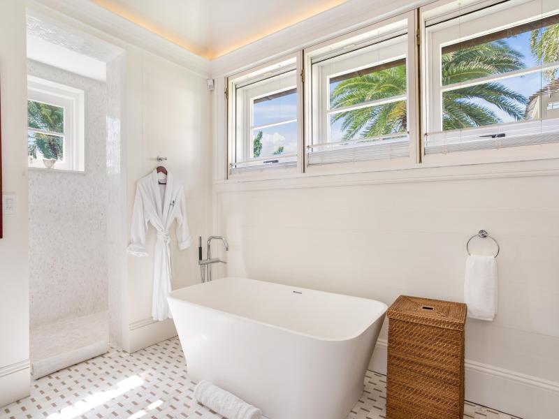 Coral Estate , Long Bay 