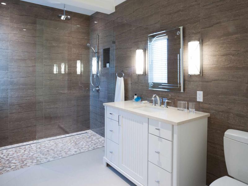 Kaia Kamina , Cayman Kai 