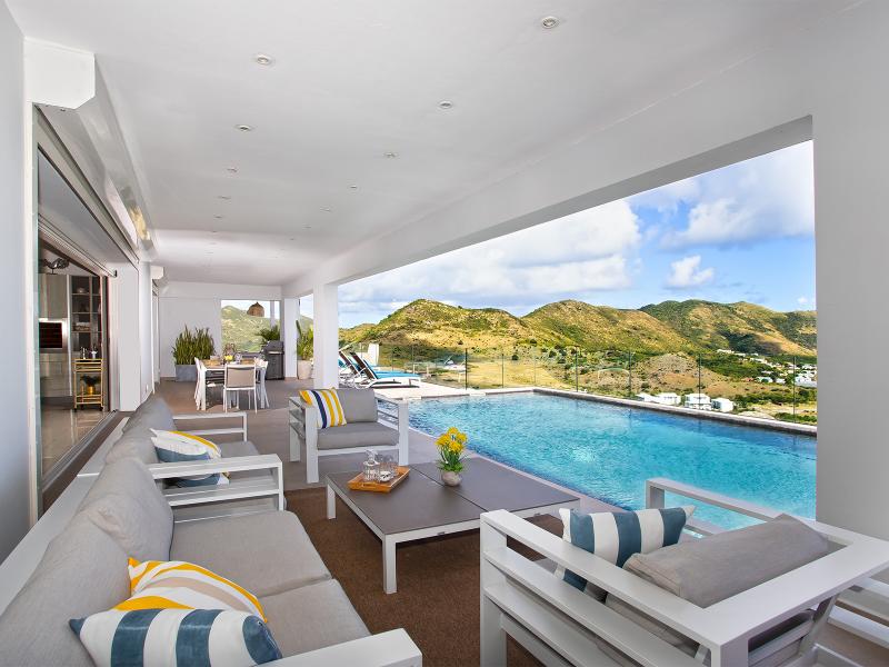 La Casa del Jefe , Orient Bay 