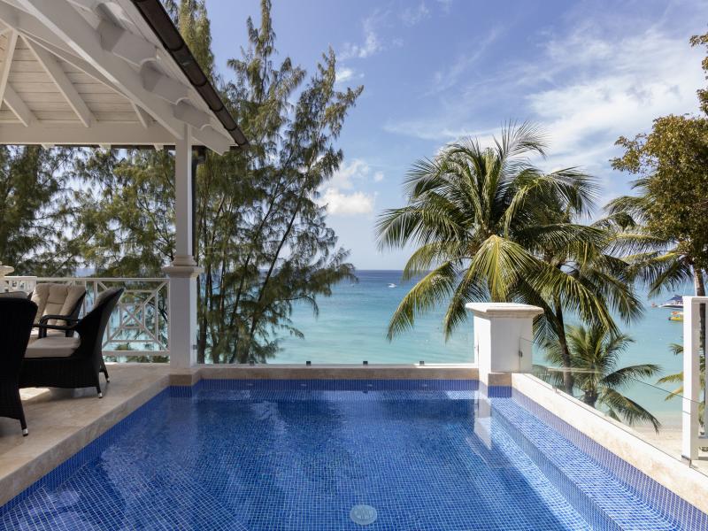 Old Trees 302 - La Mirage Penthouse , Beachfront villas Barbados , Old Trees , Paynes Bay , St James , West Coast Barbados 