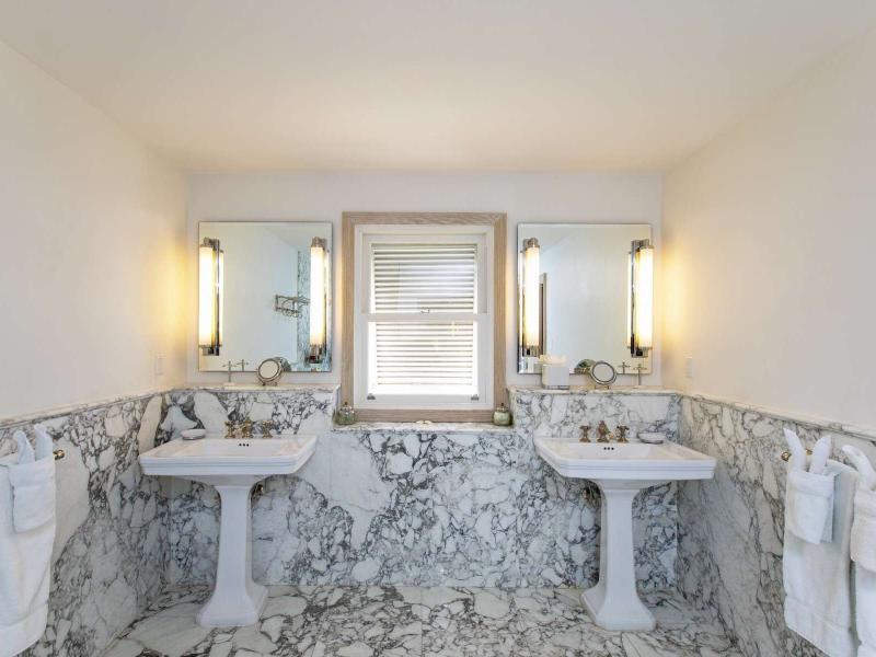 Sandy Cove 301 - beachfront , Beachfront villas Barbados , Prospect , Sandy Cove , St James , West Coast Barbados 