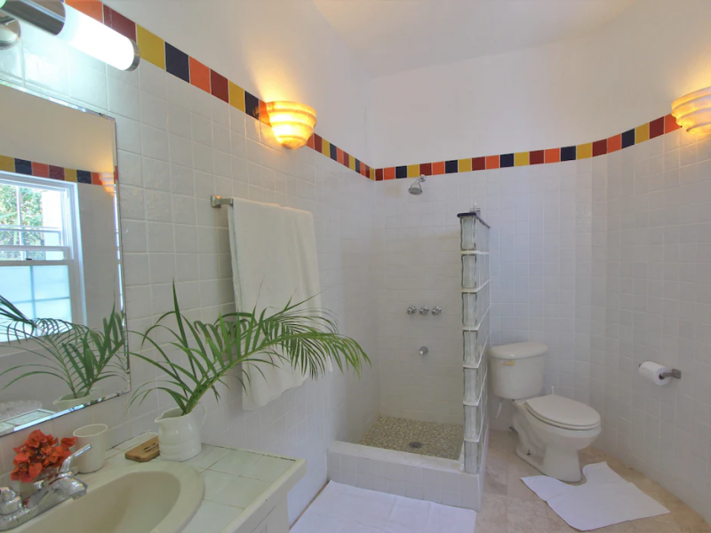 Bay House , Dieppe Bay 