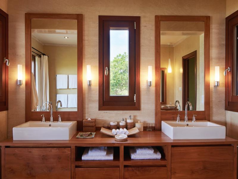 Silver Turtle Villa , Canouan Island, St. Vincent and the Grenadines 