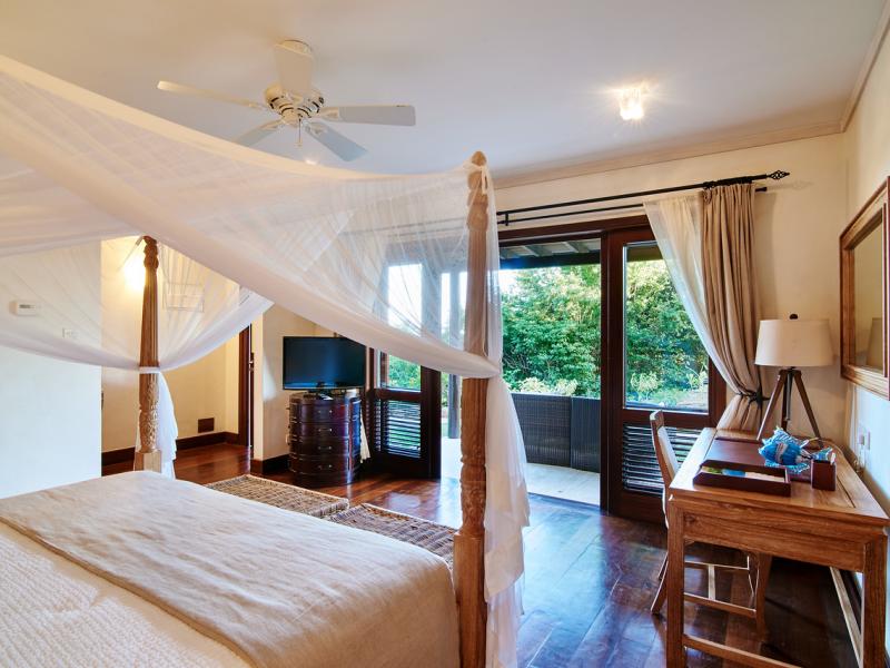 Silver Turtle Villa , Canouan Island, St. Vincent and the Grenadines 