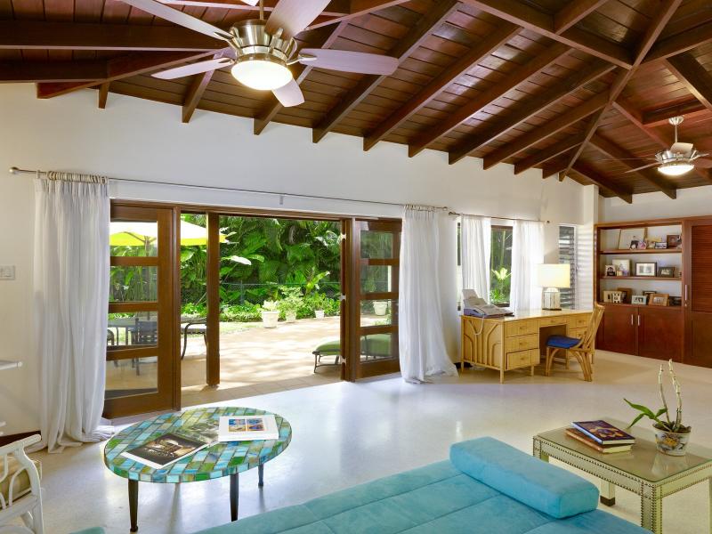 Church Point 2 - Beachfront , Beachfront villas Barbados , Holetown , St James , West Coast Barbados 