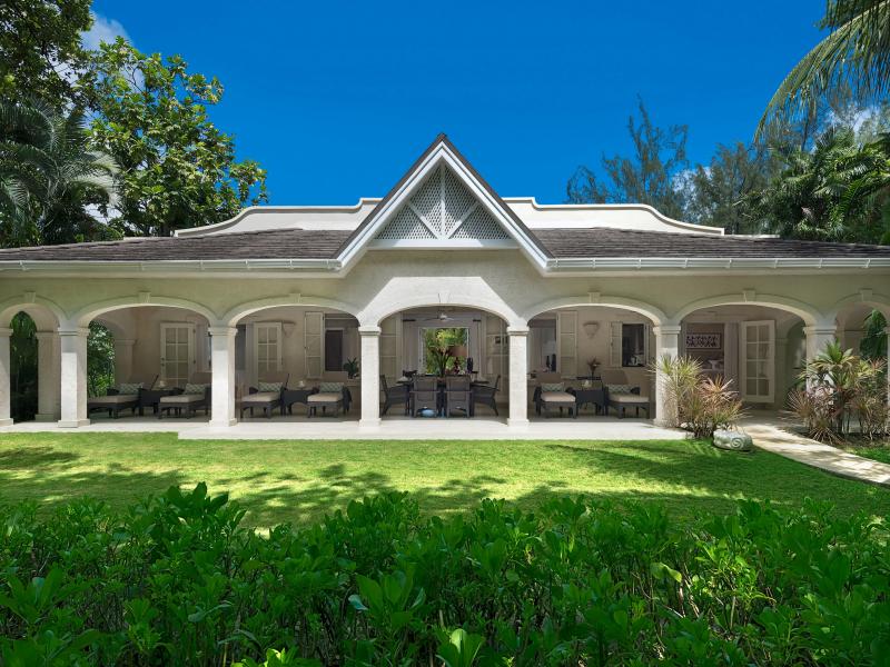 Coral Reef Club - Tamarind Villa , Beachfront villas Barbados , Porters , St James , West Coast Barbados 