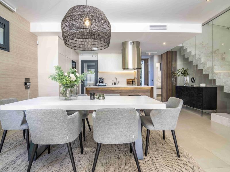 Villa Banus Bay , Marbella , Puerto Banus 