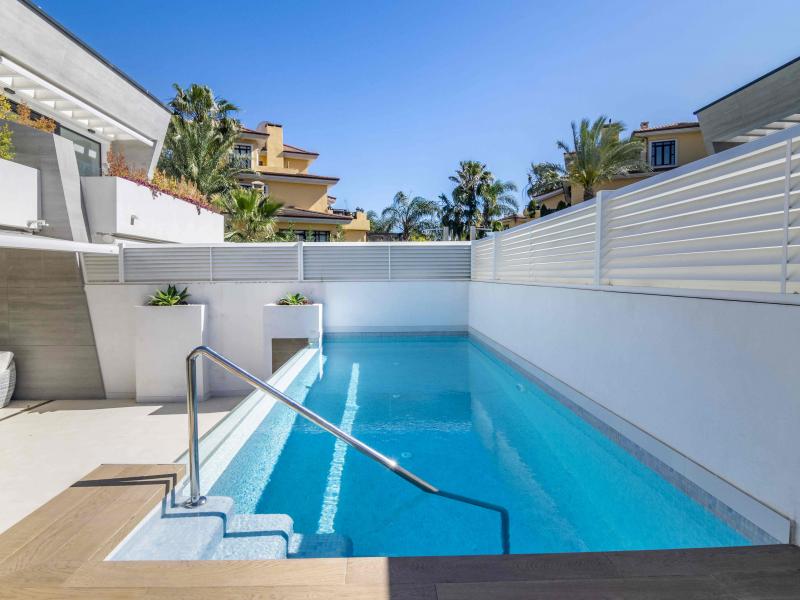 Villa Banus Bay , Marbella , Puerto Banus 