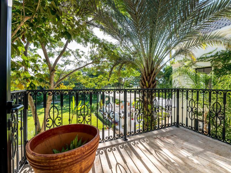 Villa Du Cacique , Casa de Campo 