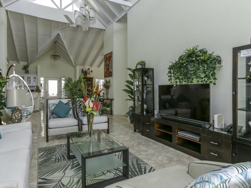 Villa Decaj , Cap Estate 