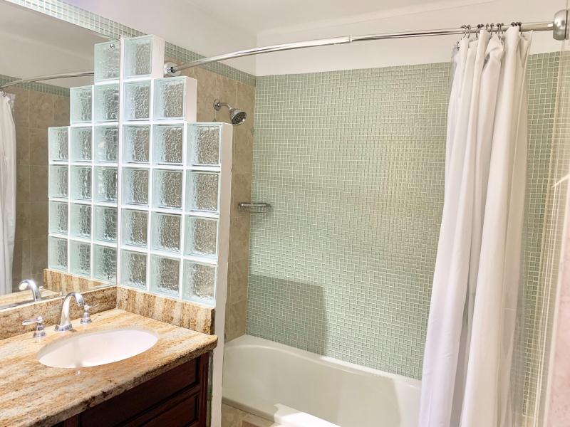 Sugar Magnolia , Montego Bay , Tryall 