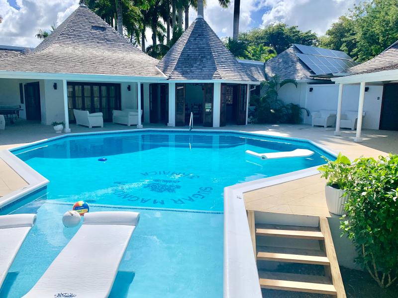 Sugar Magnolia , Montego Bay , Tryall 