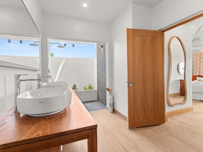 Villa Moonridge , Nonsuch Bay 