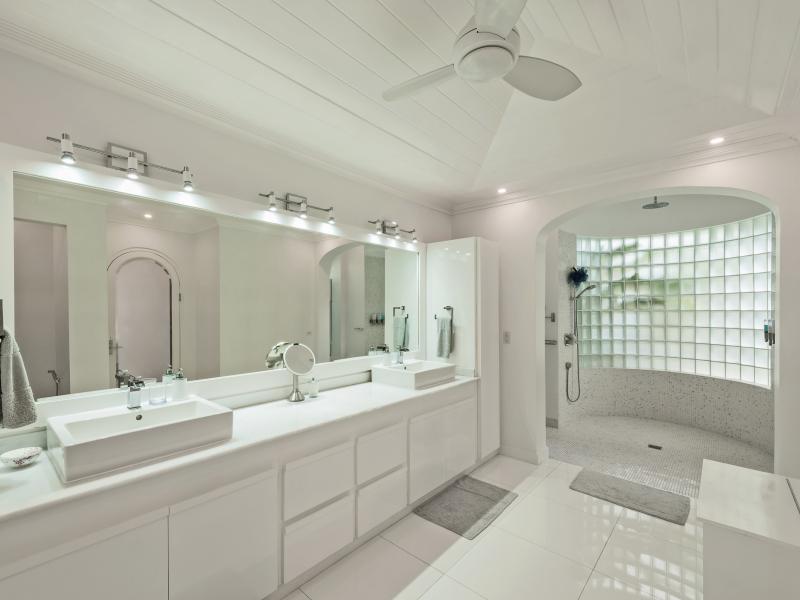 One Old Trees , Beachfront villas Barbados , Old Trees , Paynes Bay , St James , West Coast Barbados 