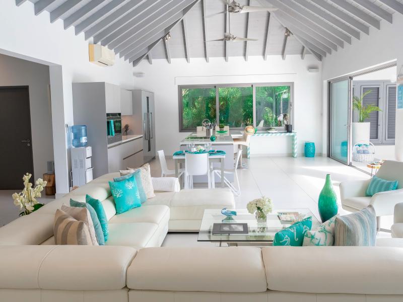 Jolly Beach House , Jolly Harbour 