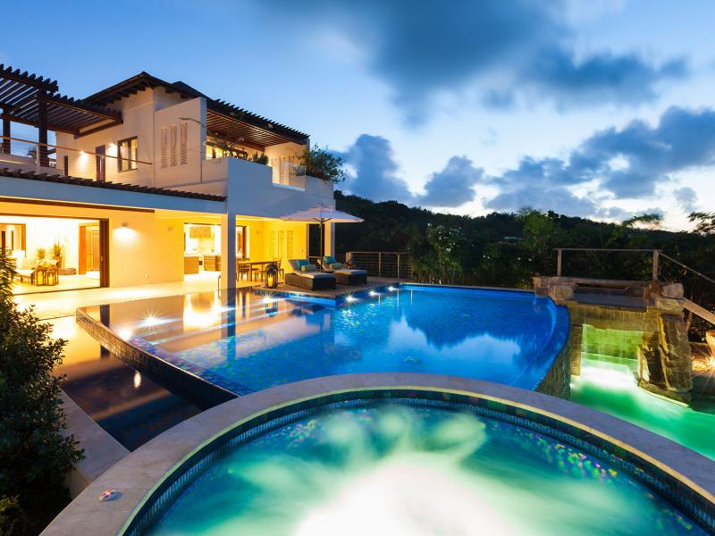 Villa Nevaeh Estate , Long Bay 