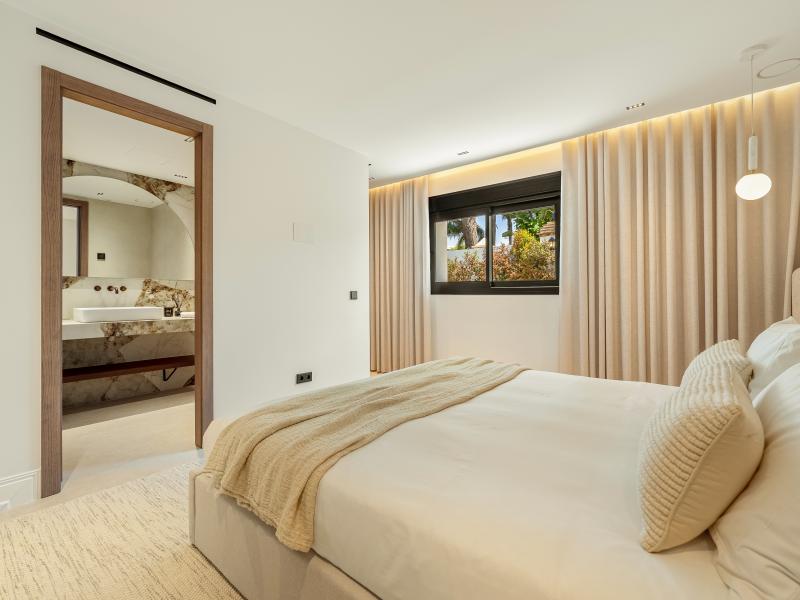 Villa Playa Banus , Puerto Banus 