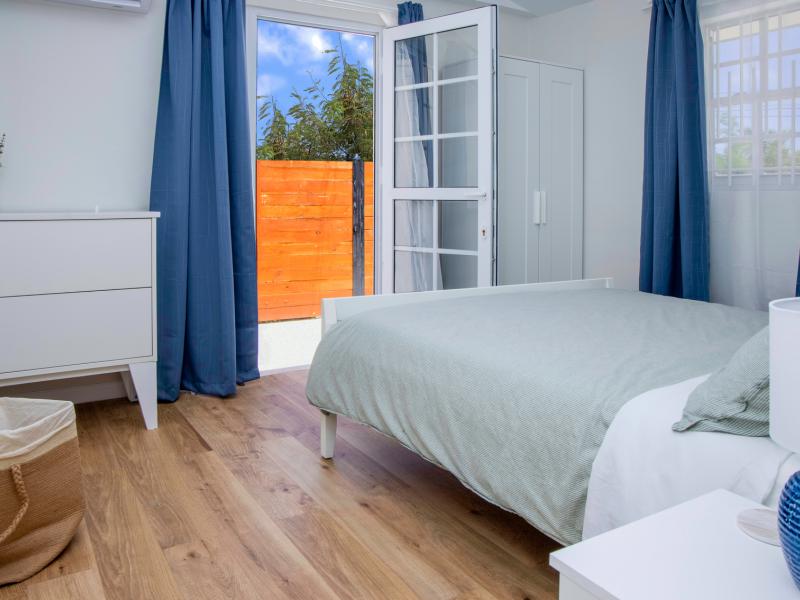 Hello Summer! , Rodney Bay 