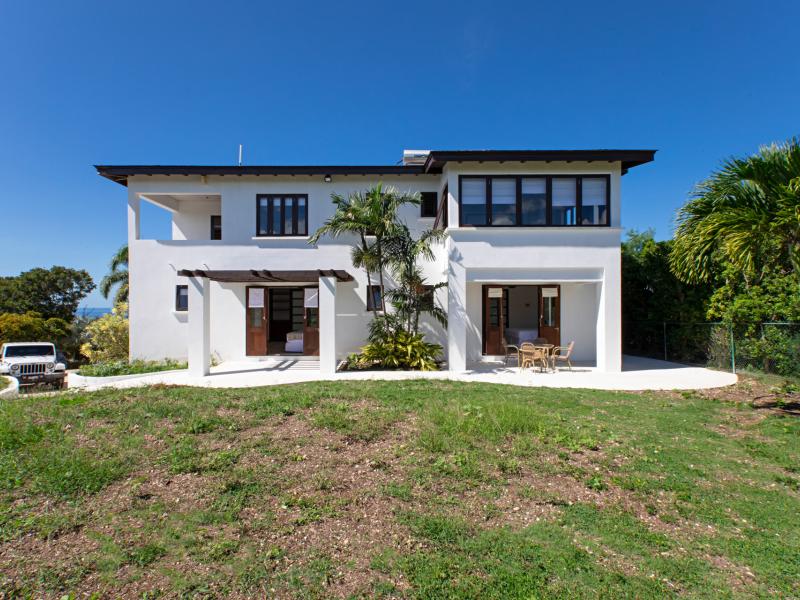 Sundeck House , St James 