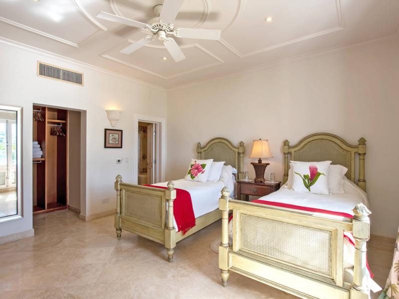 Schooner Bay 306 - The Penthouse - Beachfront , Beachfront villas Barbados , Schooner Bay , Speightstown , St Lucy , West Coast Barbados 