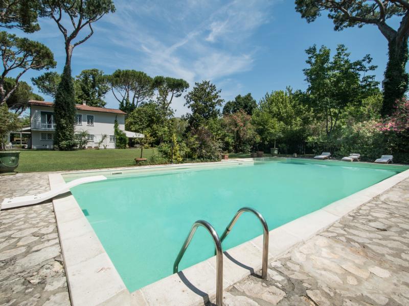Villa Versilia , Tuscany 