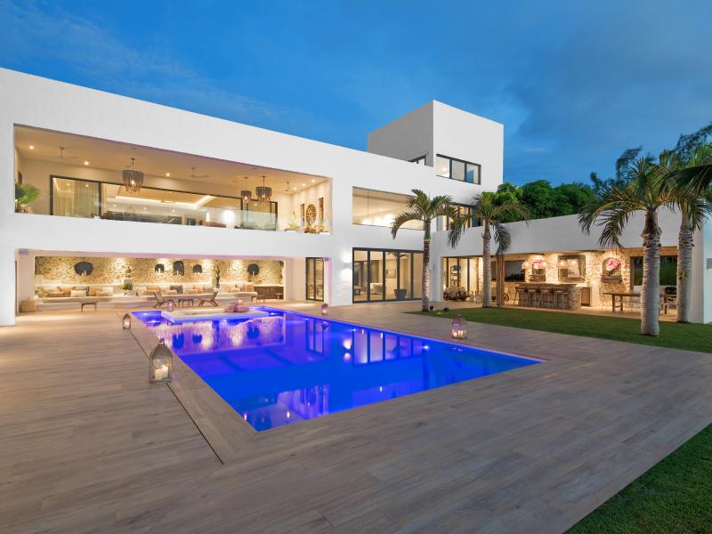 Tara House , Speightstown , St Peter , West Coast Barbados 