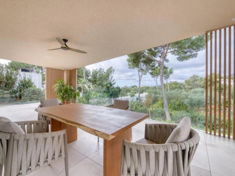 Villa Clara , Portals 