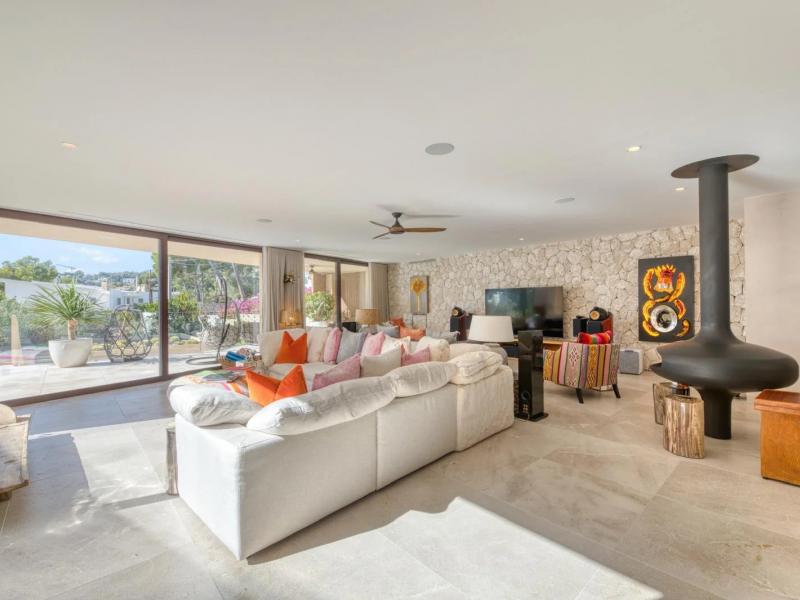 Villa Clara , Portals 