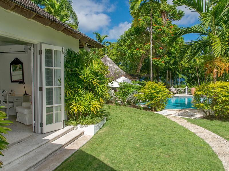 Almond Hill , Montego Bay 