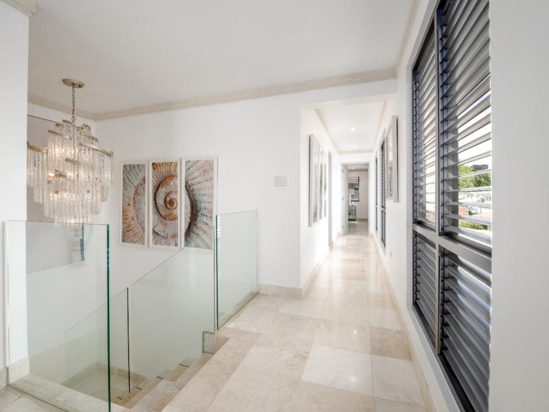 Dolphin Beach House - beachfront , Beachfront villas Barbados , Fitts Village , St James , West Coast Barbados 