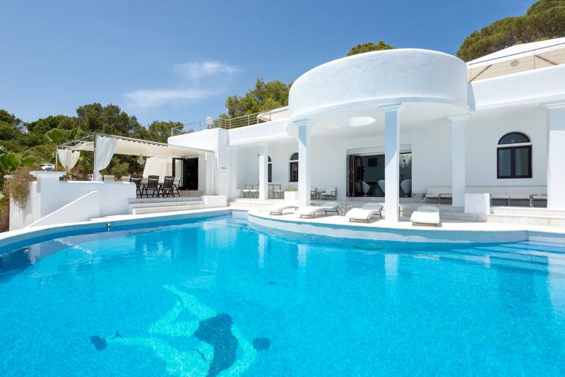 Cala Jondal Exclusive Cala Jondal Exclusive
