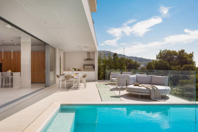 Villa White Pearl
