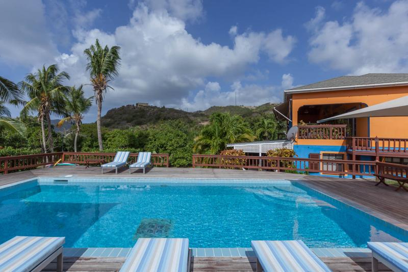 Tropical Paradise Tropical Paradise